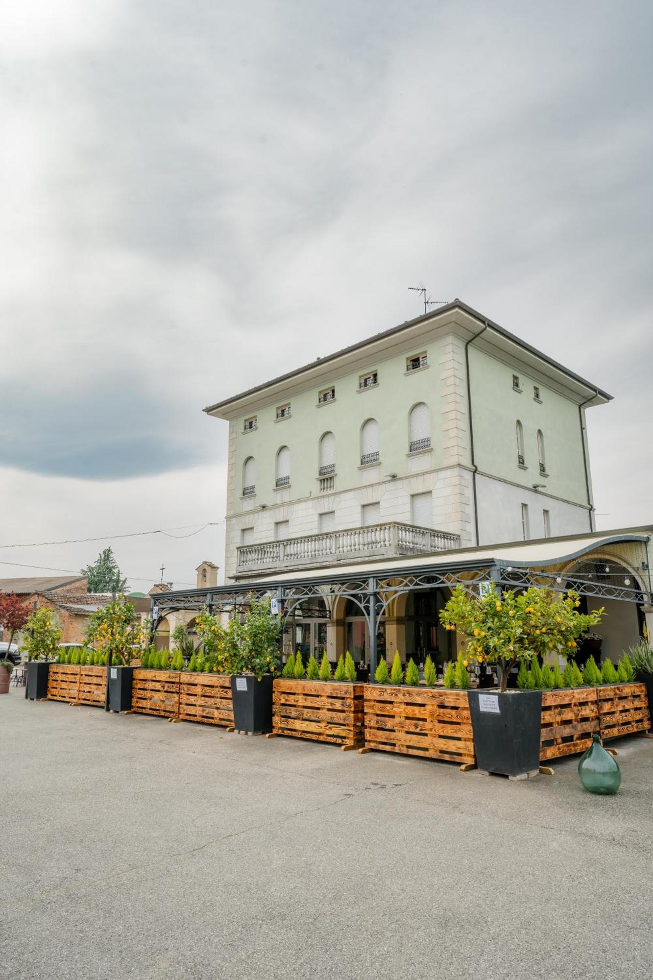 Ca'Os Locanda&Grill Vigostano エクステリア 写真